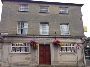 20140729-003530-2130110